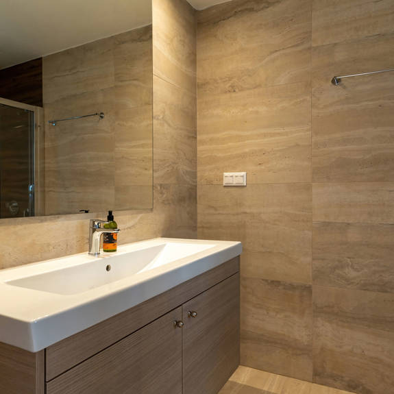 bathroom with large washbasin in a two bedrooms maisonette in plakias, rethymno, crete